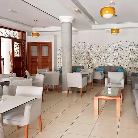 Szálloda Pyramos 2*