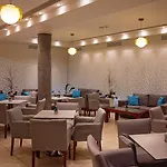 Hotel Pyramos