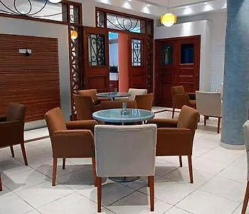 Hotel Pyramos