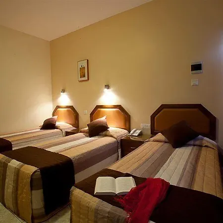 Pyramos Hotel 2*